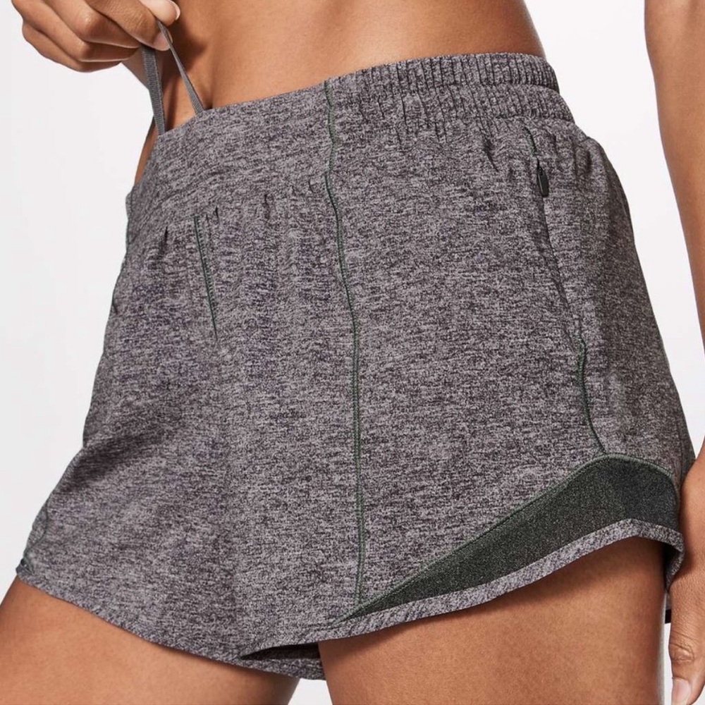 LuLuLemon Gray Hotty Hot 4in